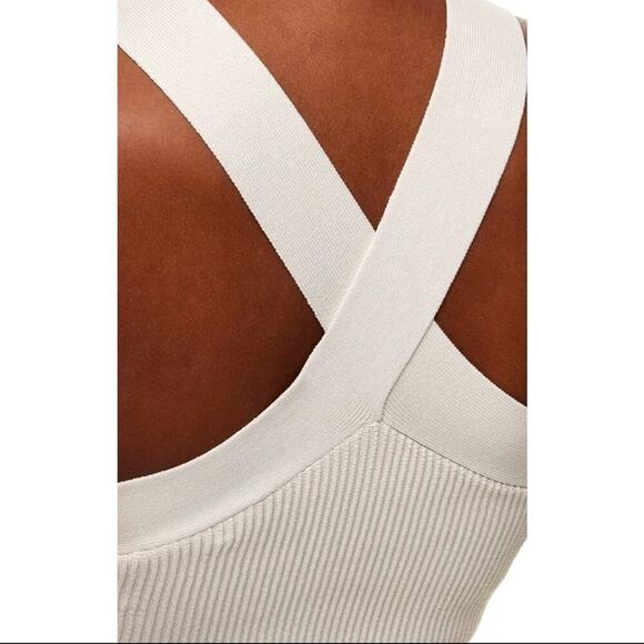 Aritzia Babaton Sculpt Knit Criss Cross Cropped Tank - Picture 3 of 7